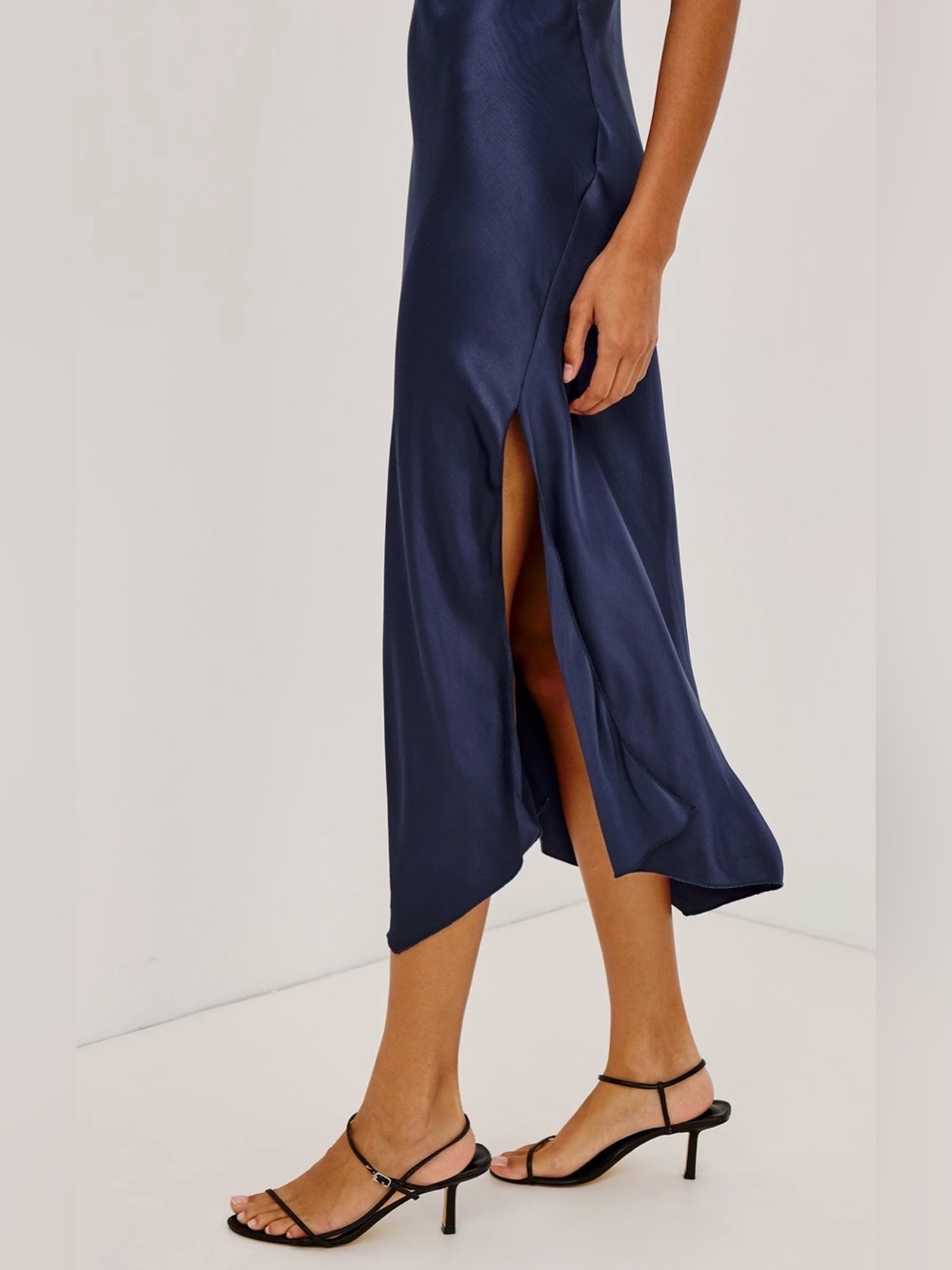 Rails Monique Navy Blue Satin Back Crepe Midi Slip Dress Asymmetrical Hem Sz M - Picture 2 of 16